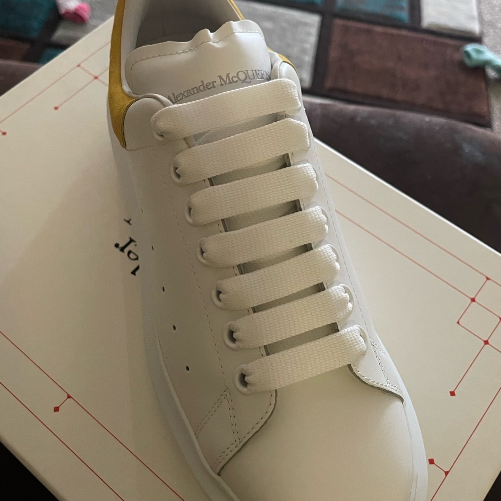 Alexander McQueen Men's Oversized Leather Platform Sneakers YELLOW Size: 42 (9)